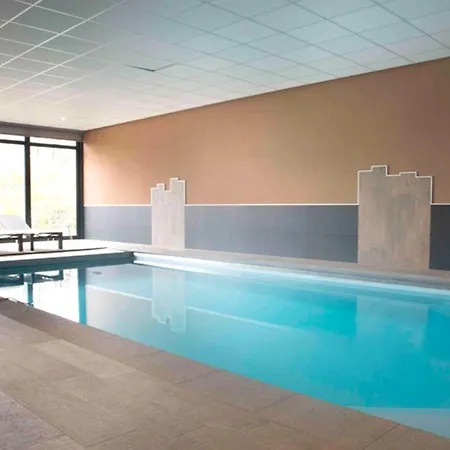 Ferme De Randoux 別荘 ホッファライズ